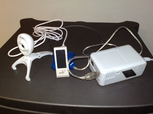 Sheevaplug + MMC Card + USB Hub + USB WIFI + USB Webcam